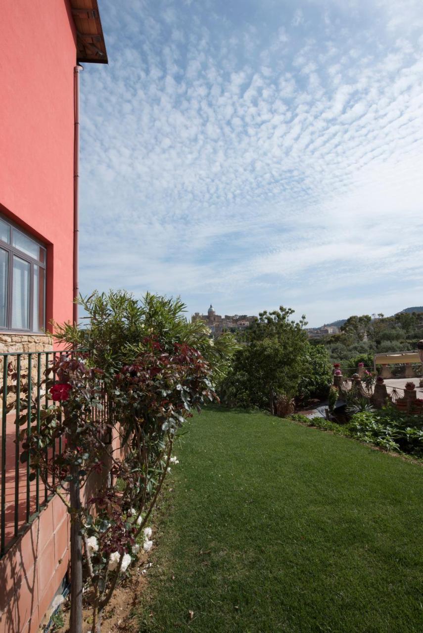 La Casa Rossa Country House Piazza Armerina Eksteriør billede